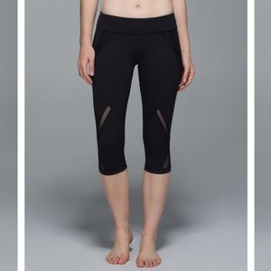 Lululemon Cool To Street Crop Black Size 4